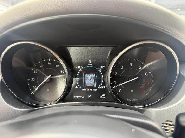 2017 Jaguar XE - Image 13 of 13