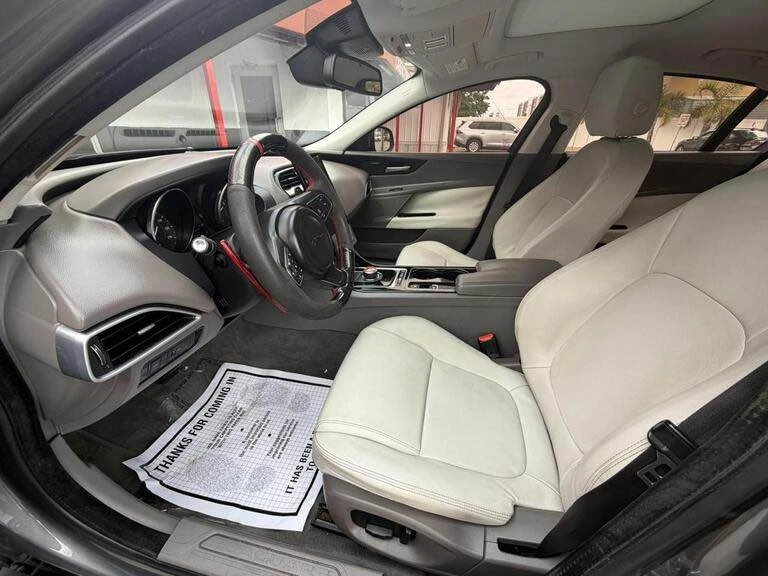 2017 Jaguar XE - Image 11 of 13