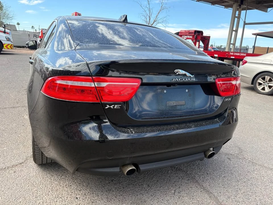 2017 Jaguar XE - Image 6 of 15