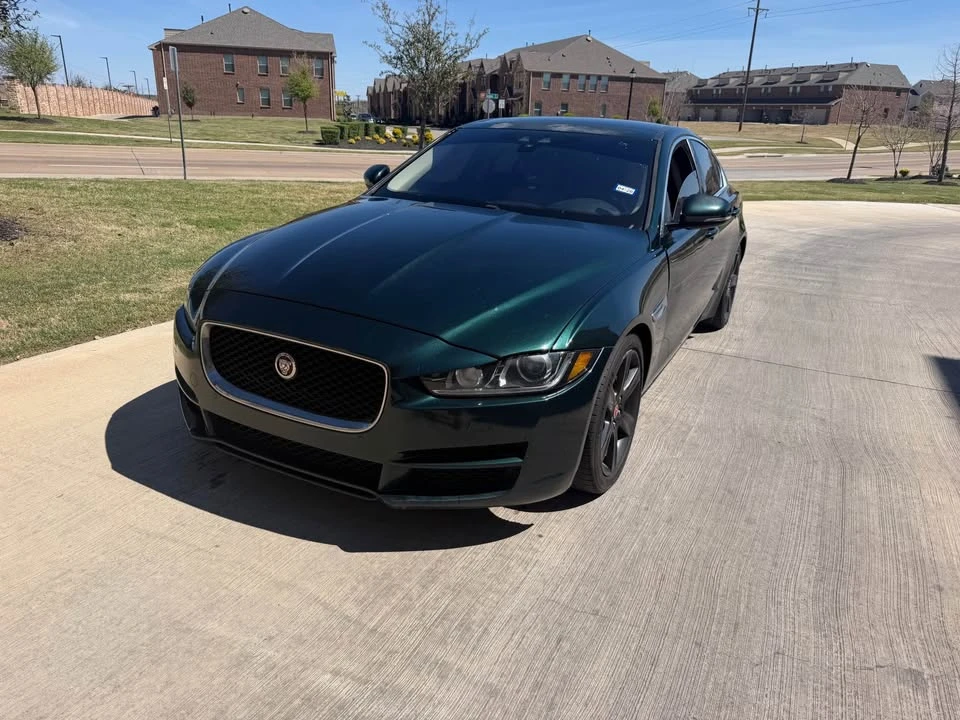 2017 Jaguar XE - Image 18 of 18