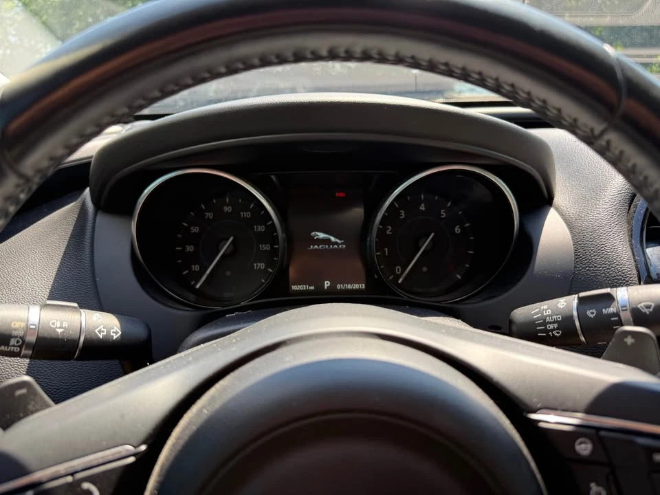 2017 Jaguar XE - Image 15 of 20