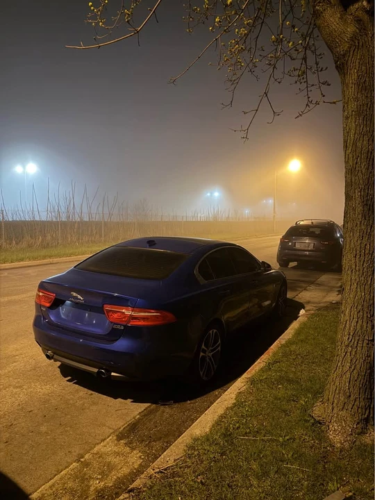 2017 Jaguar XE - Image 3 of 10