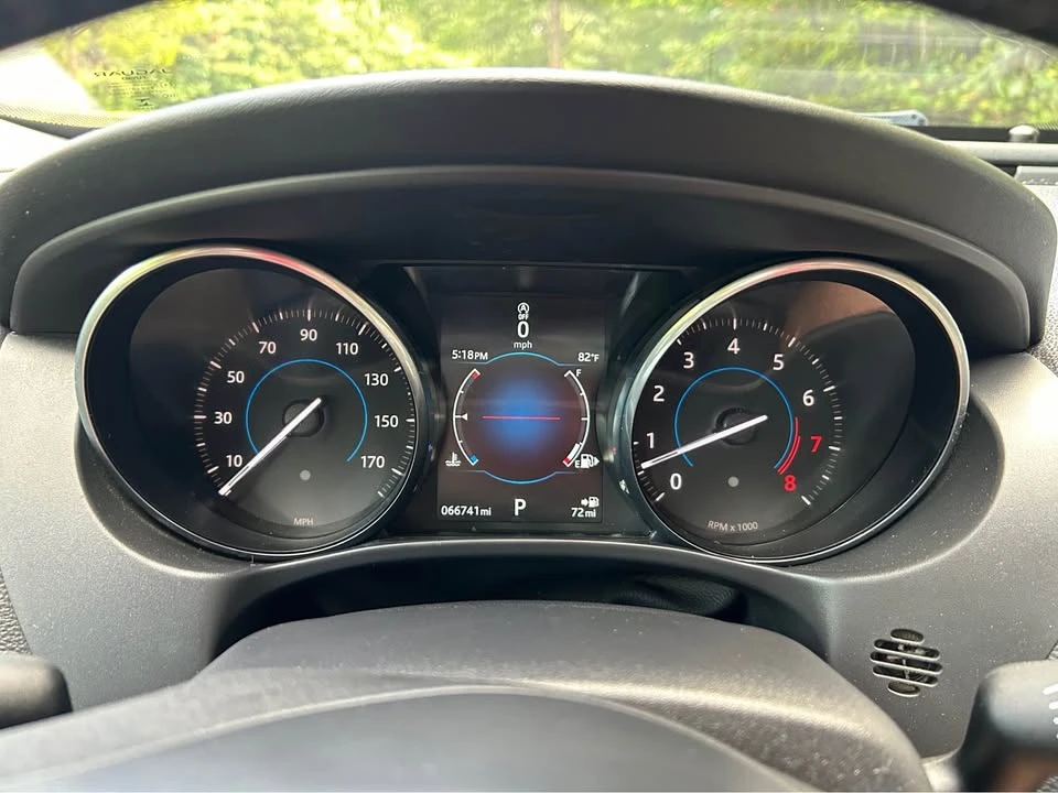2017 Jaguar XE - Image 14 of 20