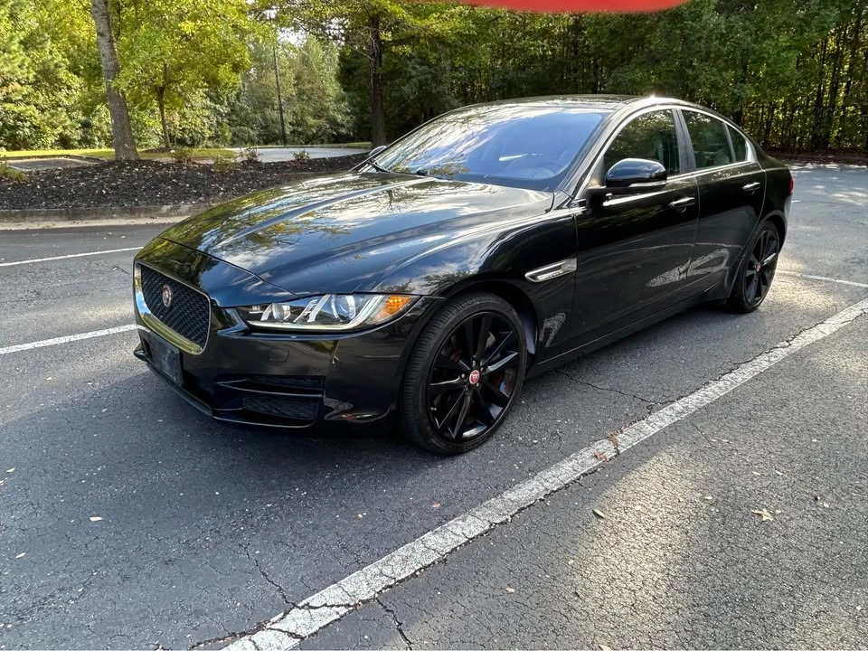 2017 Jaguar XE - Image 2 of 20