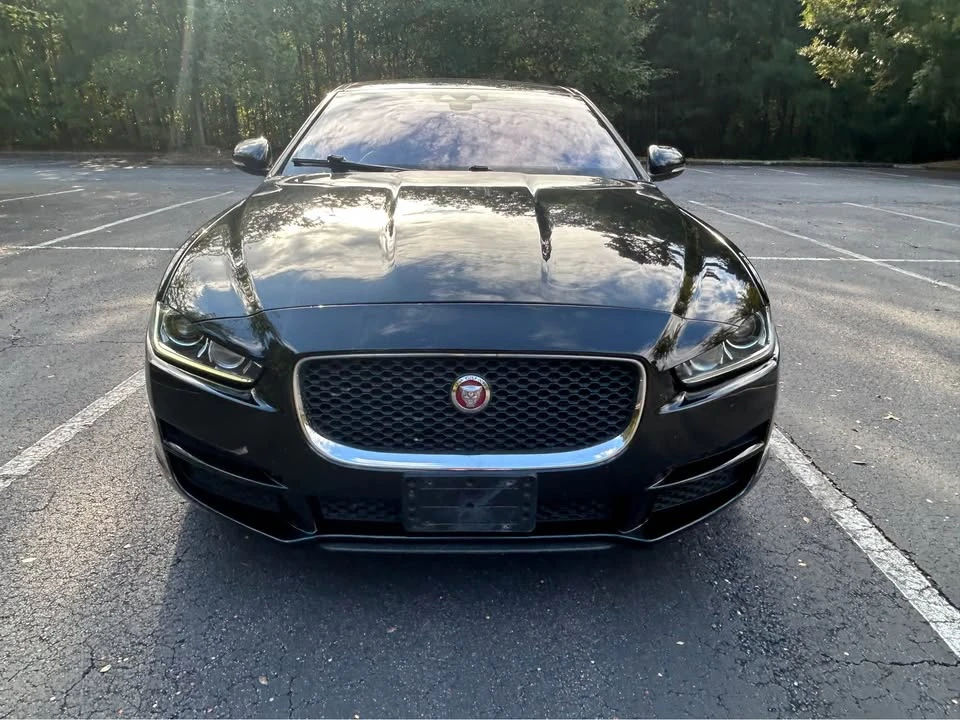 2017 Jaguar XE - Image 3 of 20