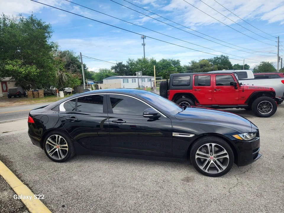 2017 Jaguar XE - Image 4 of 16