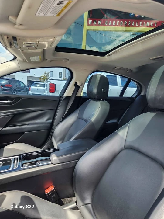 2017 Jaguar XE - Image 12 of 14