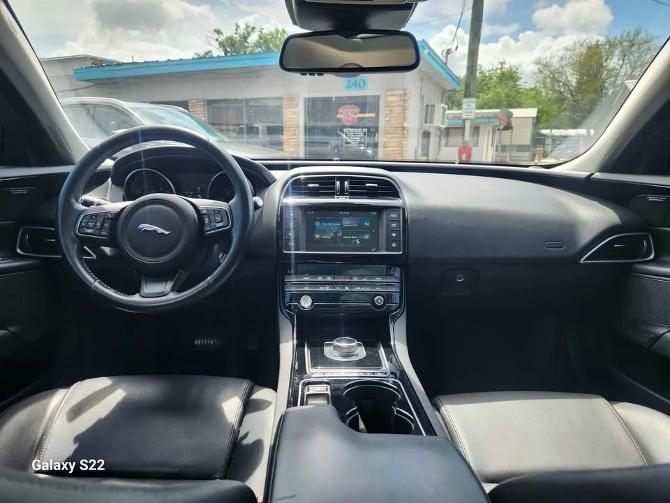 2017 Jaguar XE - Image 12 of 14
