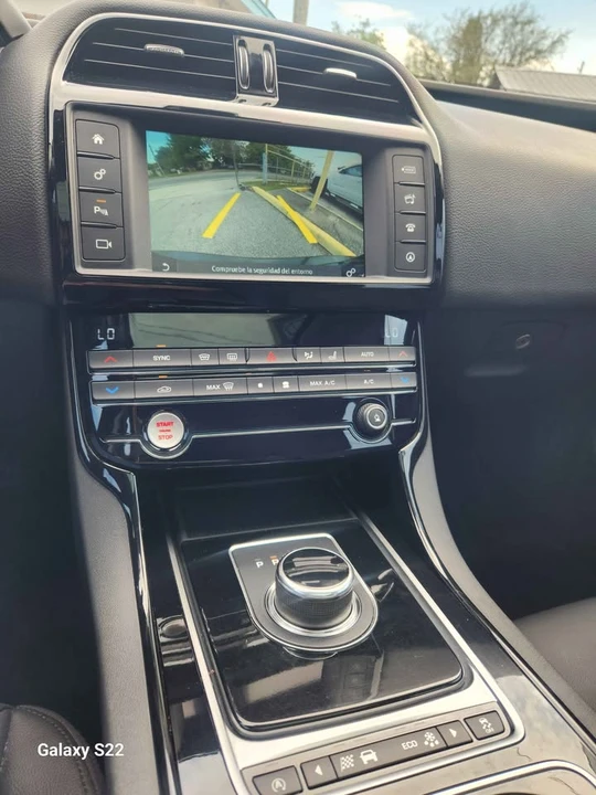 2017 Jaguar XE - Image 12 of 16