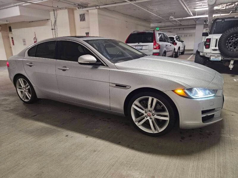 2017 Jaguar XE - Image 7 of 19