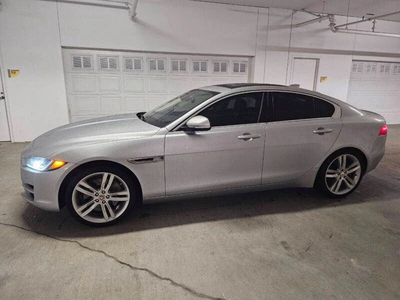 2017 Jaguar XE - Image 3 of 19