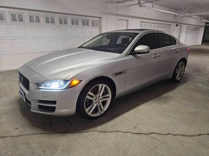 2017 Jaguar XE - Image 2 of 19