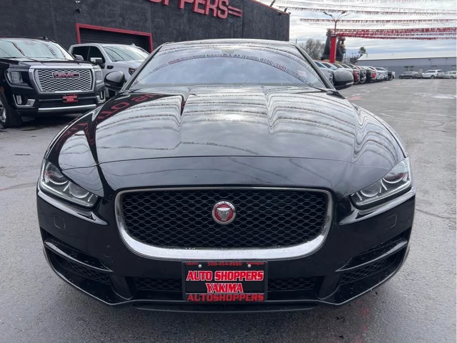 2017 Jaguar XE - Image 2 of 14