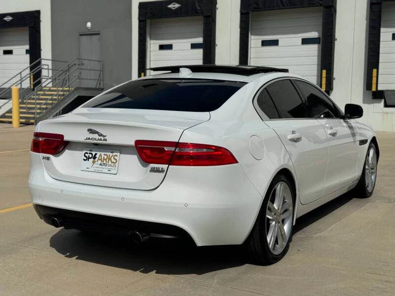 2017 Jaguar XE - Image 6 of 20