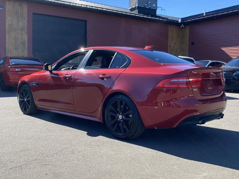 2017 Jaguar XE - Image 2 of 19