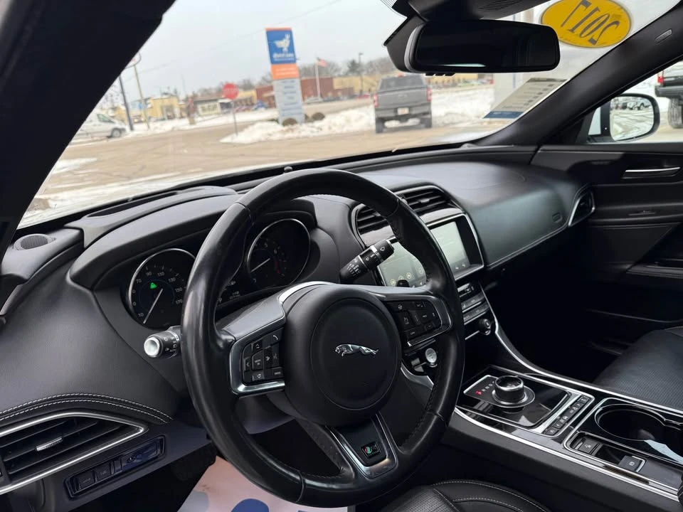 2017 Jaguar XE - Image 2 of 15