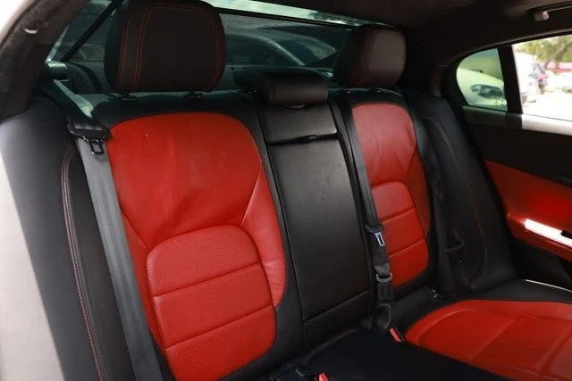 2017 Jaguar XE - Image 14 of 19