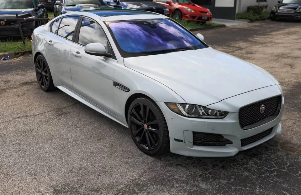 2017 Jaguar XE - Image 7 of 16