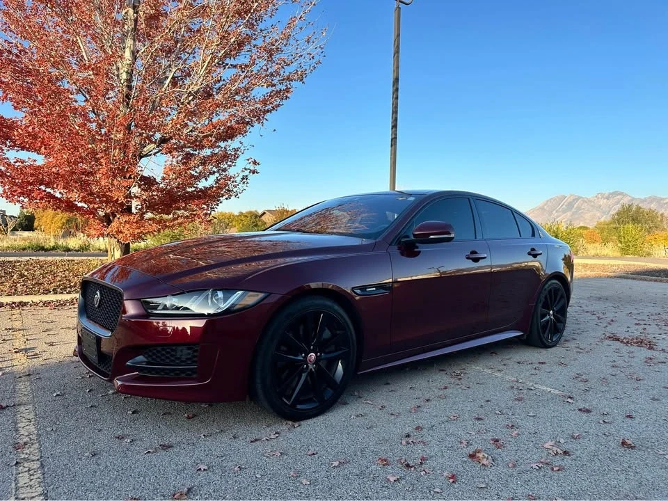 2017 Jaguar XE - Image 4 of 9