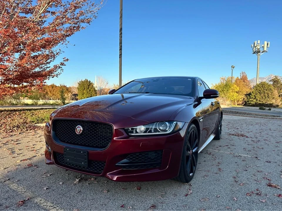 2017 Jaguar XE - Image 3 of 9