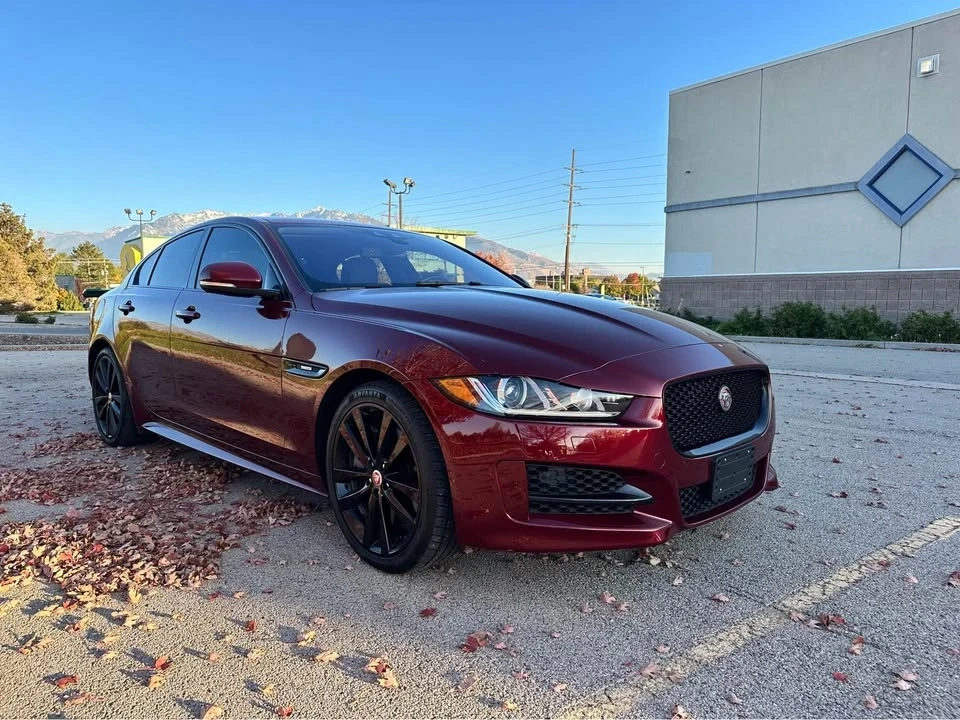 2017 Jaguar XE - Image 2 of 9