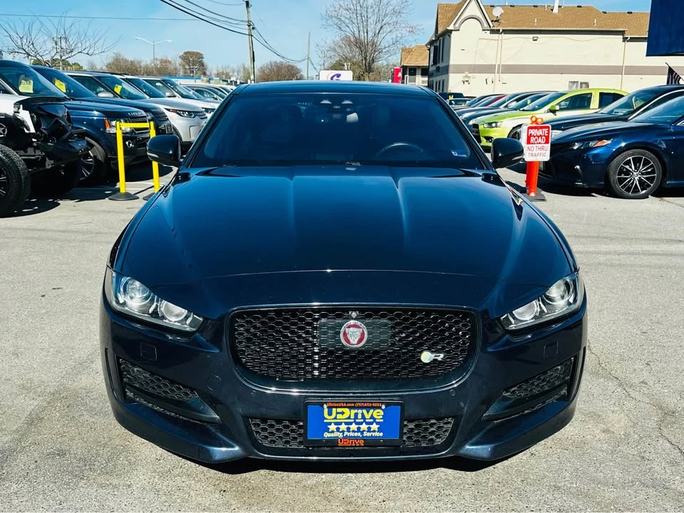 2017 Jaguar XE - Image 2 of 20