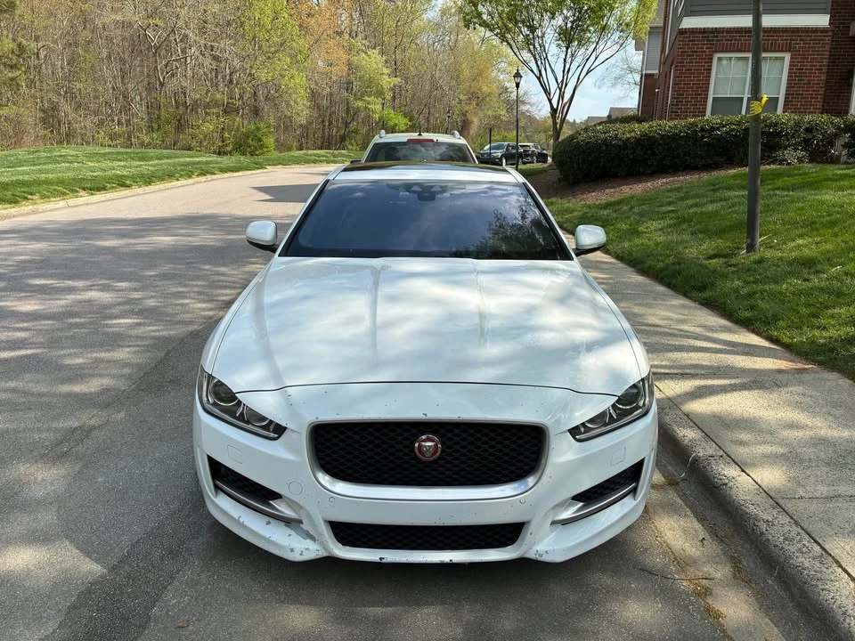 2017 Jaguar XE - Image 2 of 12