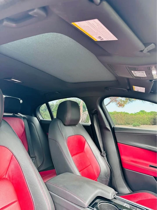 2017 Jaguar XE - Image 19 of 20