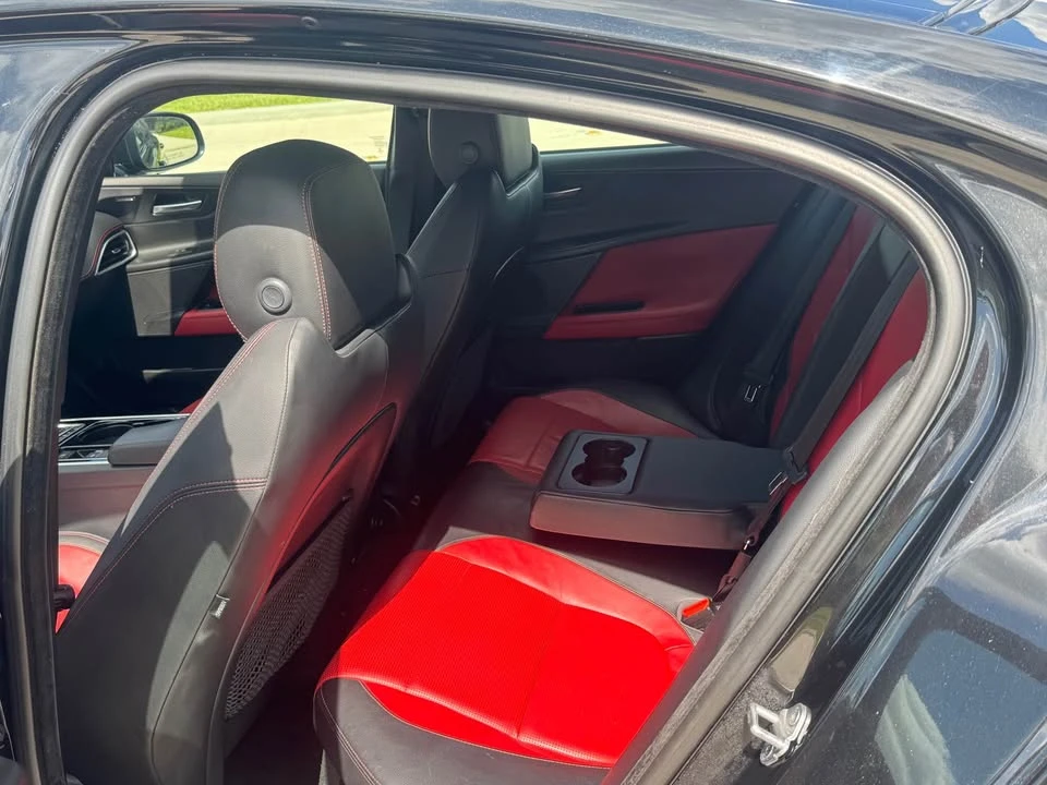 2017 Jaguar XE - Image 16 of 18