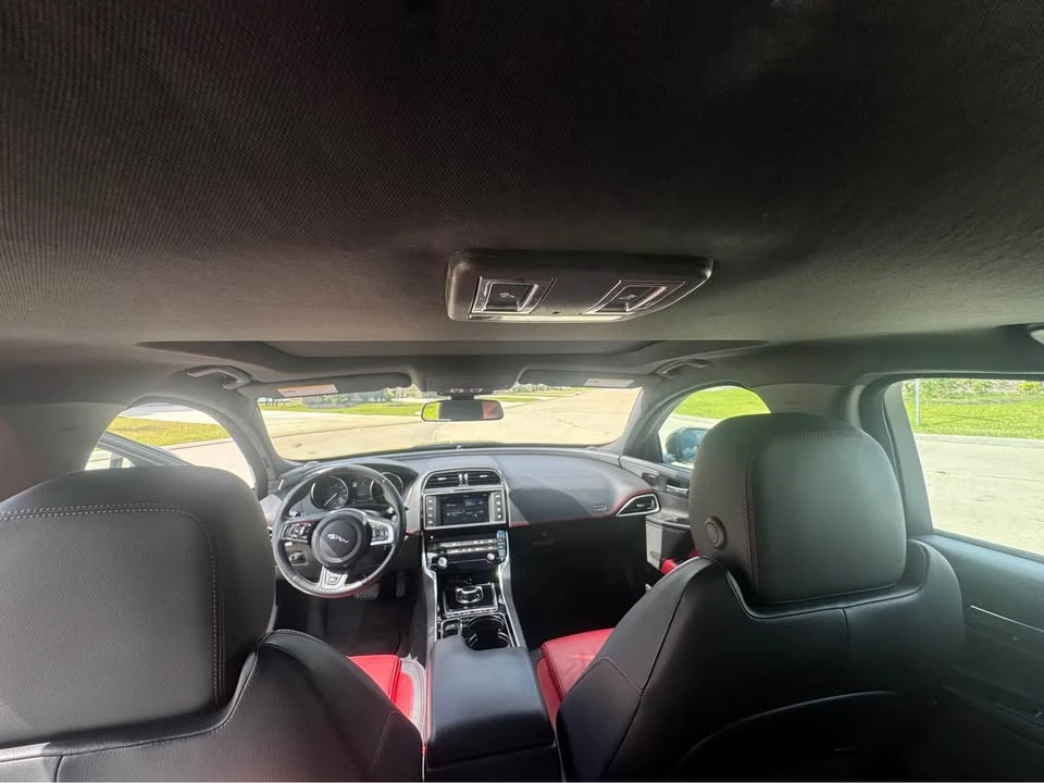 2017 Jaguar XE - Image 15 of 18