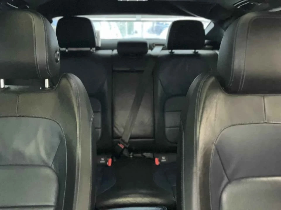 2017 Jaguar XE - Image 18 of 19