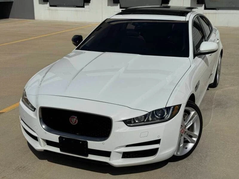 2017 Jaguar XE - Image 2 of 19