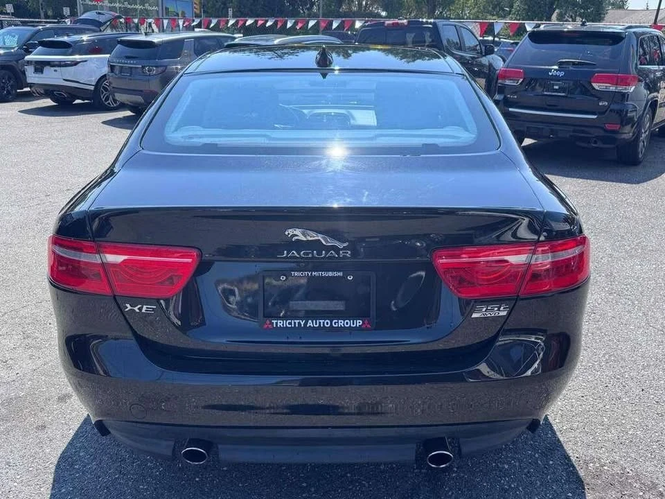 2017 Jaguar XE - Image 6 of 20