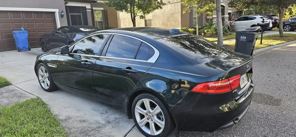 2017 Jaguar XE - Image 2 of 10