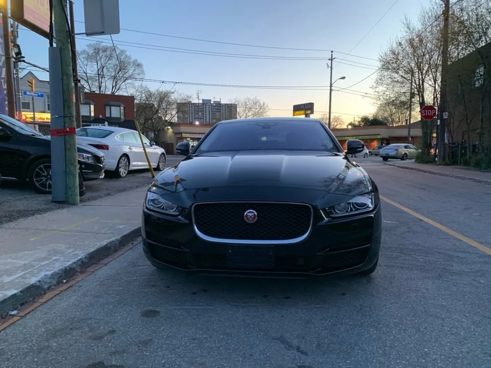 2017 Jaguar XE - Image 2 of 16