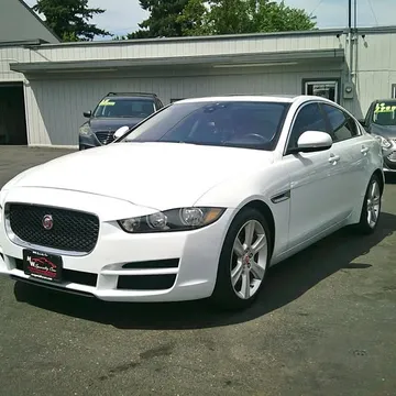 2017 Jaguar XE 25t Premium