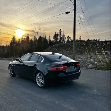 2017 Jaguar XE 35t Prestige