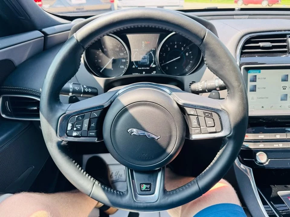 2017 Jaguar XE - Image 12 of 14