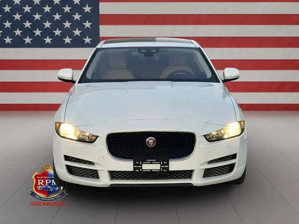 2017 Jaguar XE - Image 3 of 20