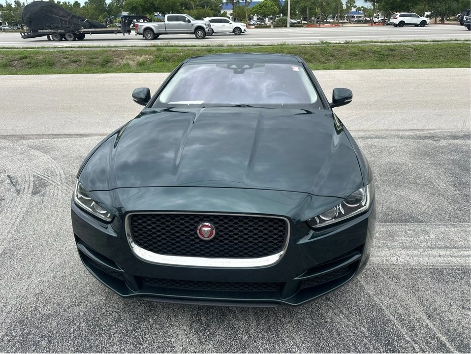 2017 Jaguar XE - Image 7 of 20