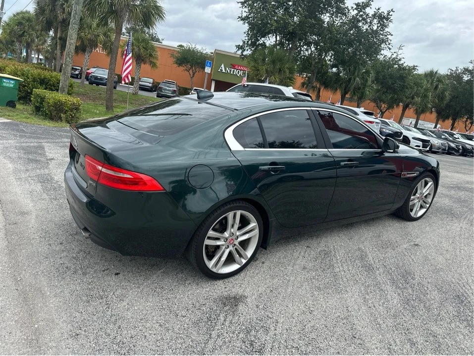 2017 Jaguar XE - Image 3 of 20