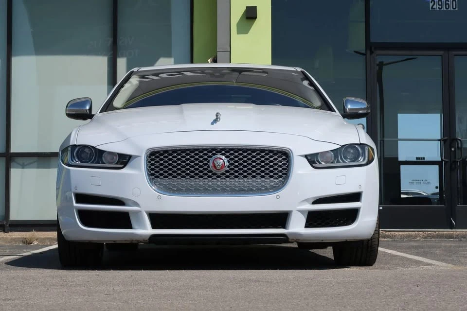 2017 Jaguar XE - Image 2 of 20