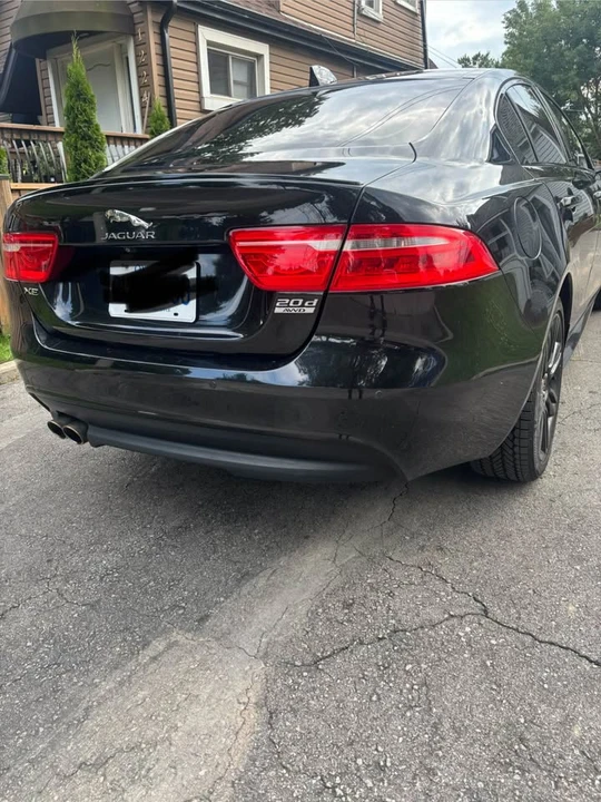 2017 Jaguar XE - Image 3 of 6