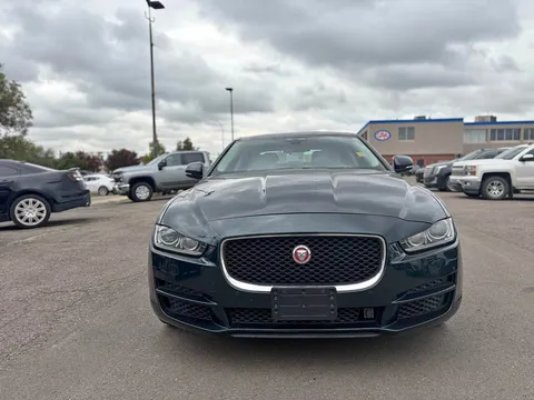 2017 Jaguar XE Prestige