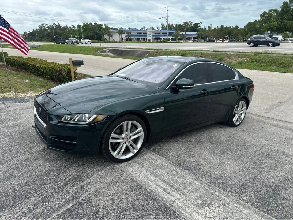2017 Jaguar XE - Image 8 of 20