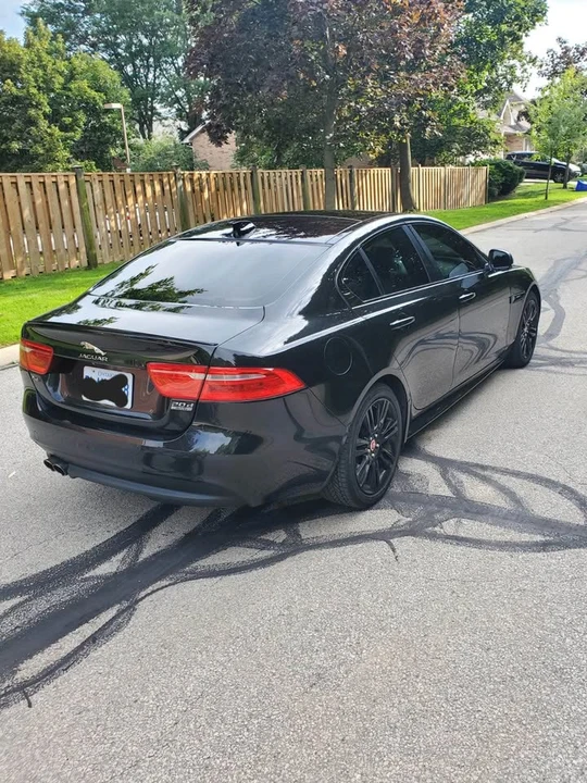 2017 Jaguar XE - Image 2 of 14