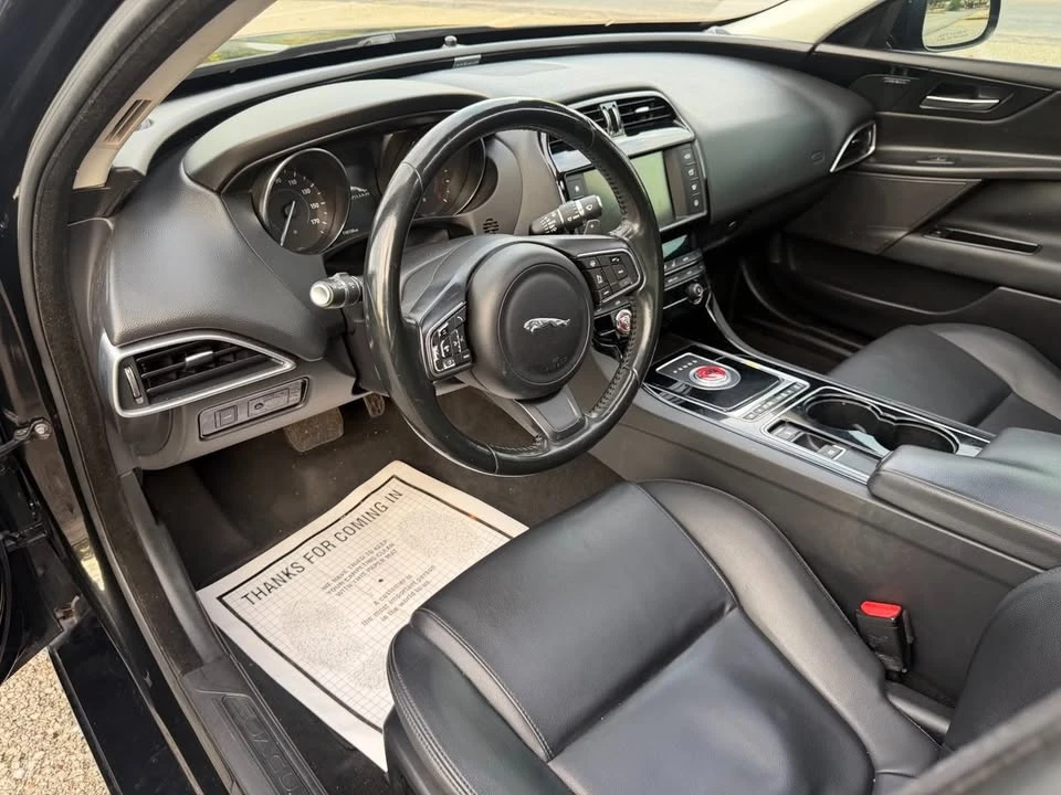 2017 Jaguar XE - Image 14 of 20
