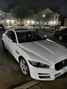 2017 Jaguar XE