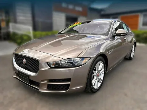 2017 Jaguar XE