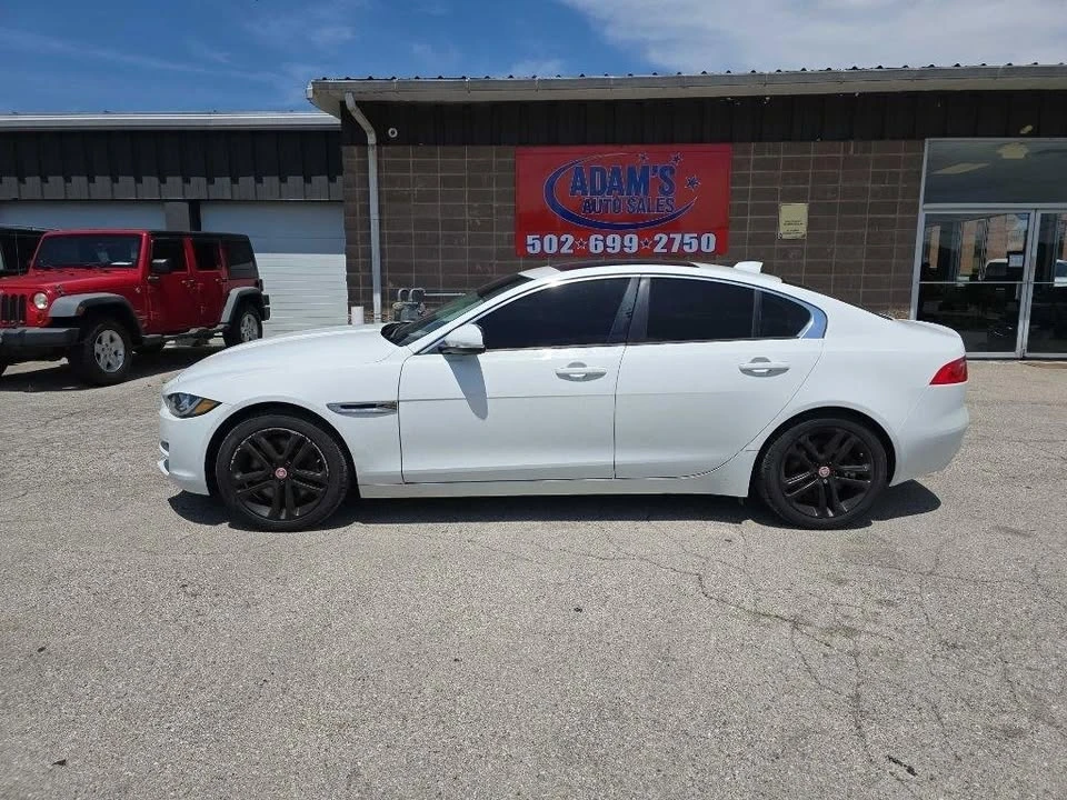 2017 Jaguar XE - Image 4 of 19